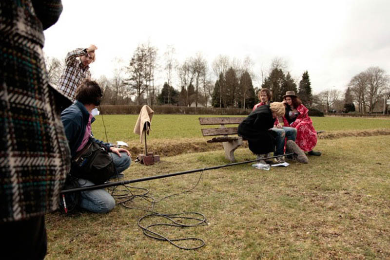 Het team van Zuiderfilm tijdens opnames 48 Hour Film Project foto Zuiderfilm
